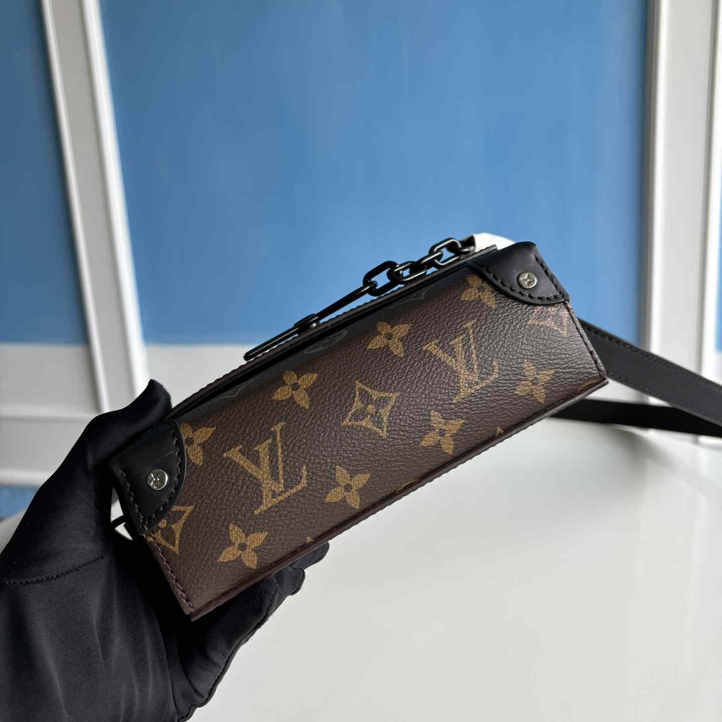 Louis Vuitton Steamer Wearable Wallet  M83613 - DesignerGu