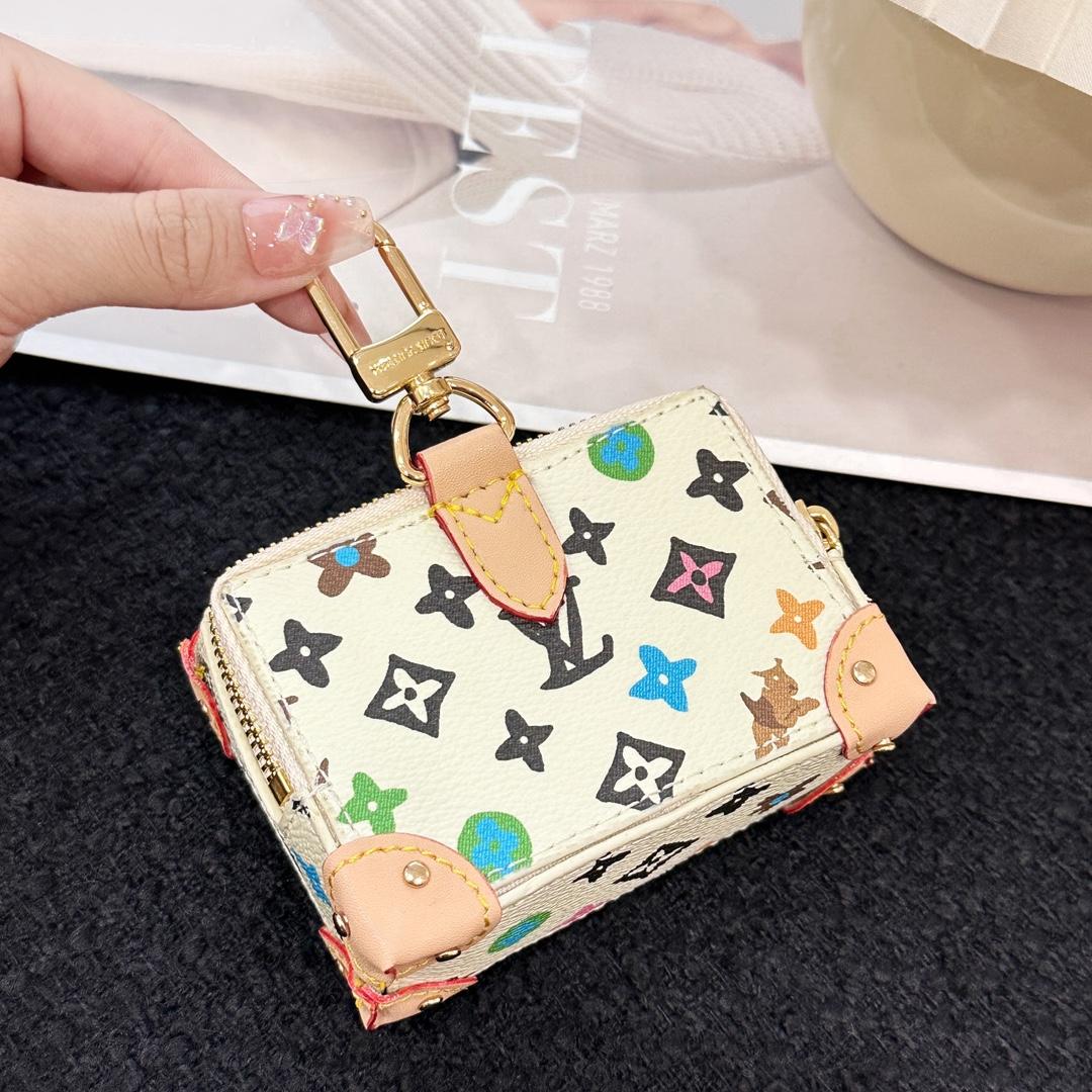 Louis Vuitton Monogram Craggy Trunk Key Holder and Bag Charm    - DesignerGu