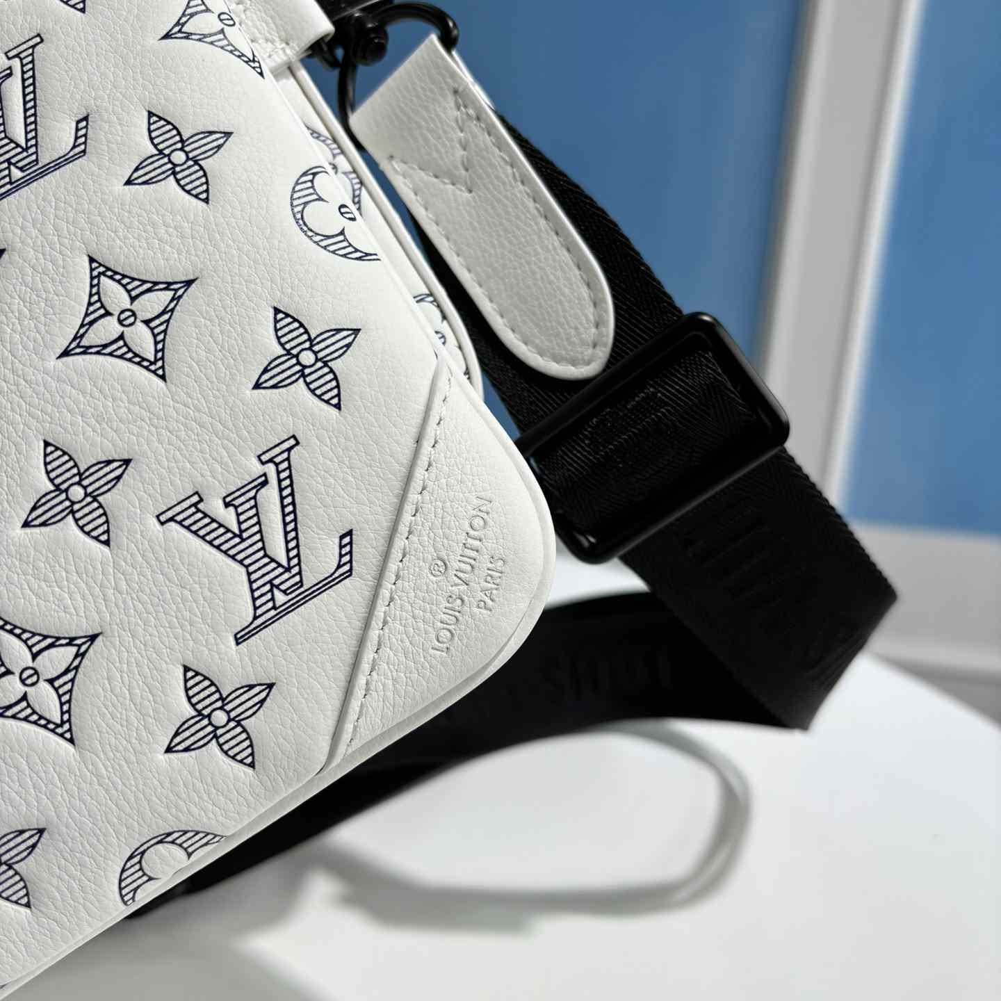 Louis Vuitton Trio Messenger  M24754 - DesignerGu