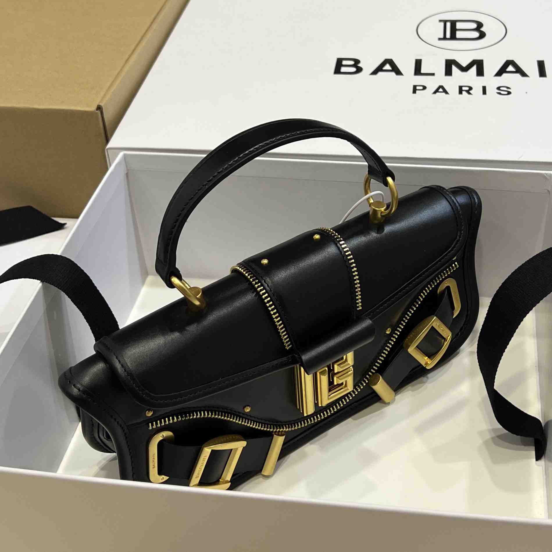 Balmain Blaze Crossbody Bag   (26*11.5*3cm) - DesignerGu