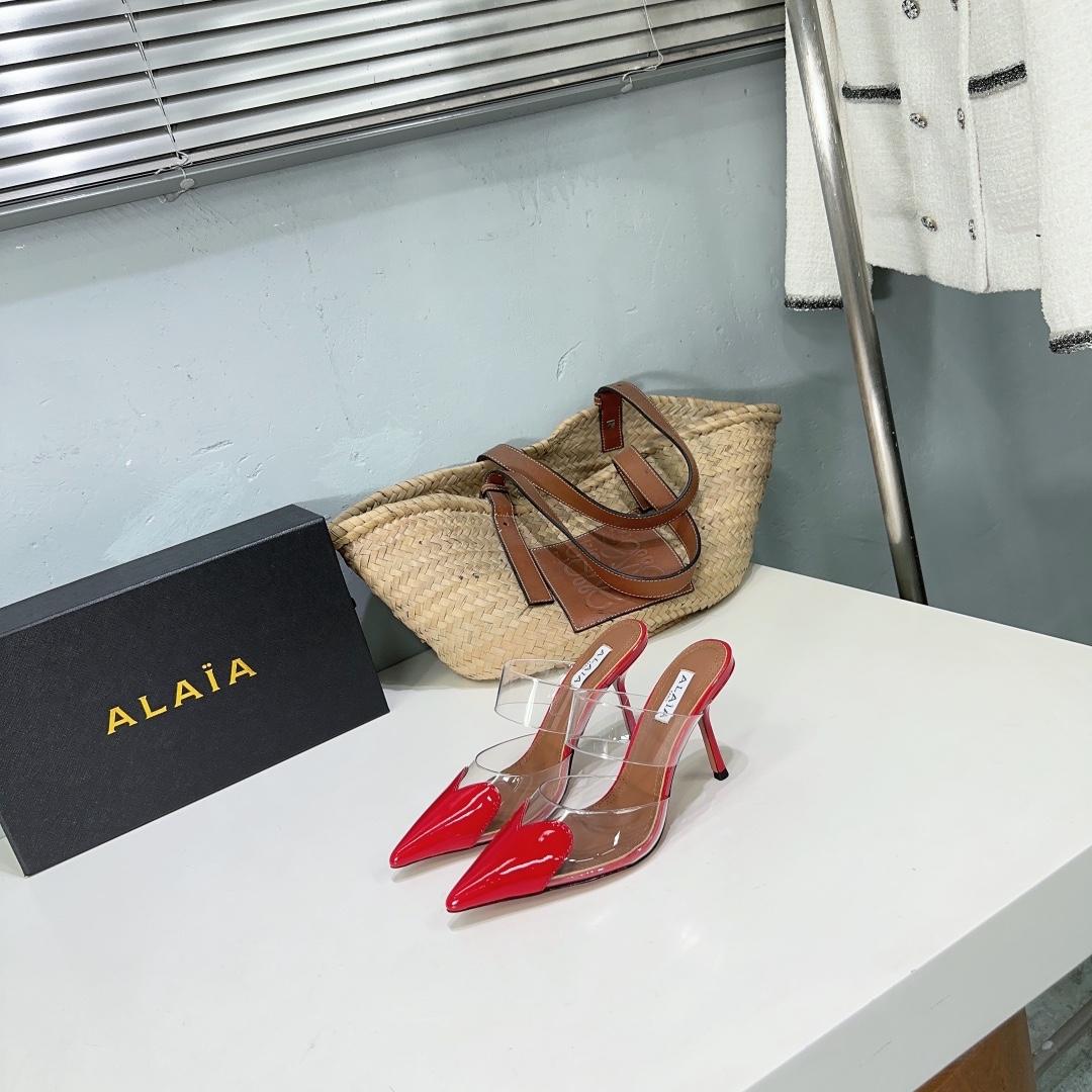 Alaïa Heart Mules in Red  - DesignerGu