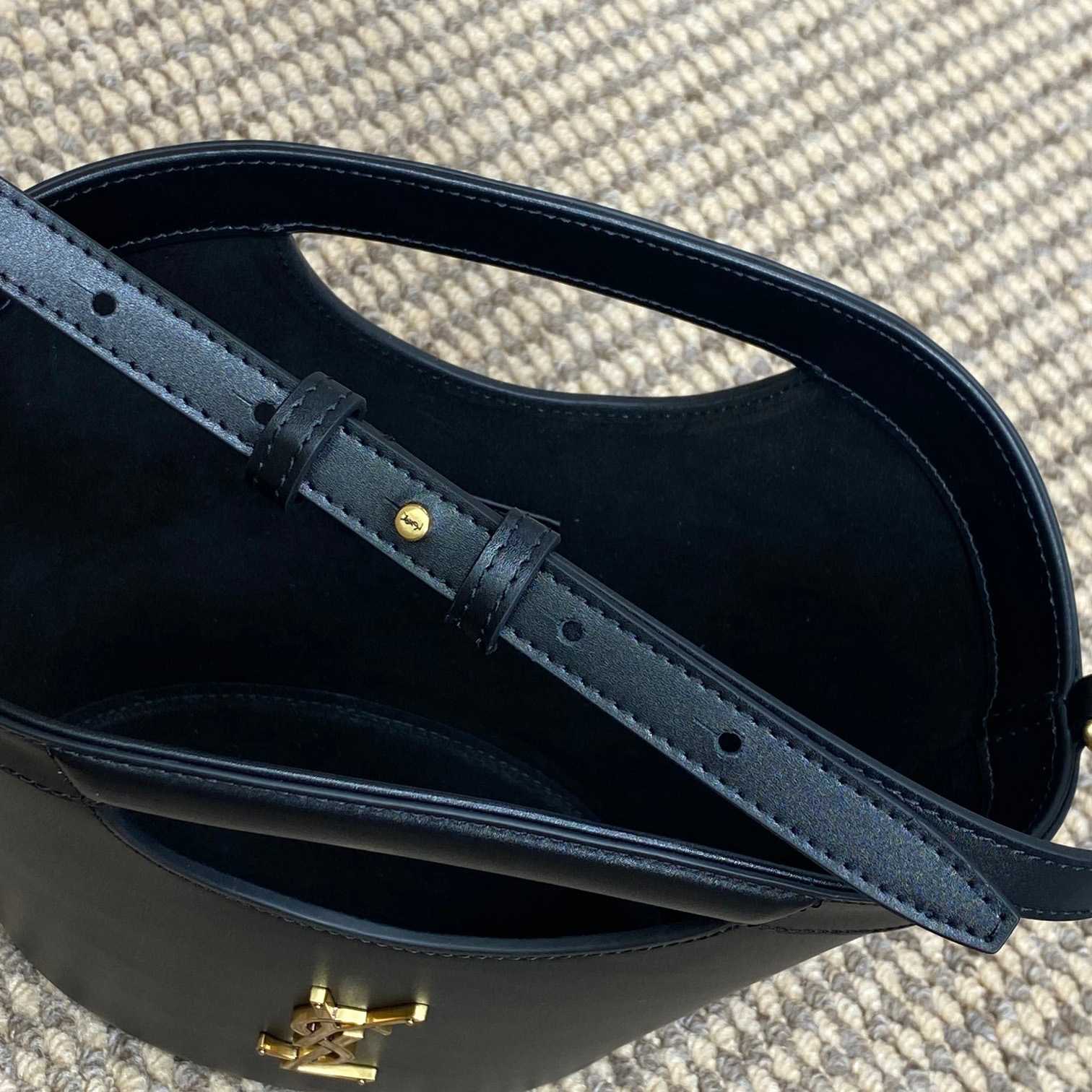 Saint Laurent Celia Mini Tote In Smooth Leather - DesignerGu