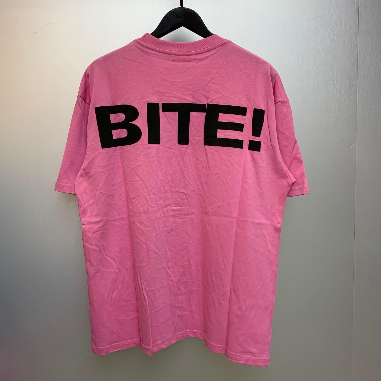 Sp5der Bite! Tee Pink - DesignerGu