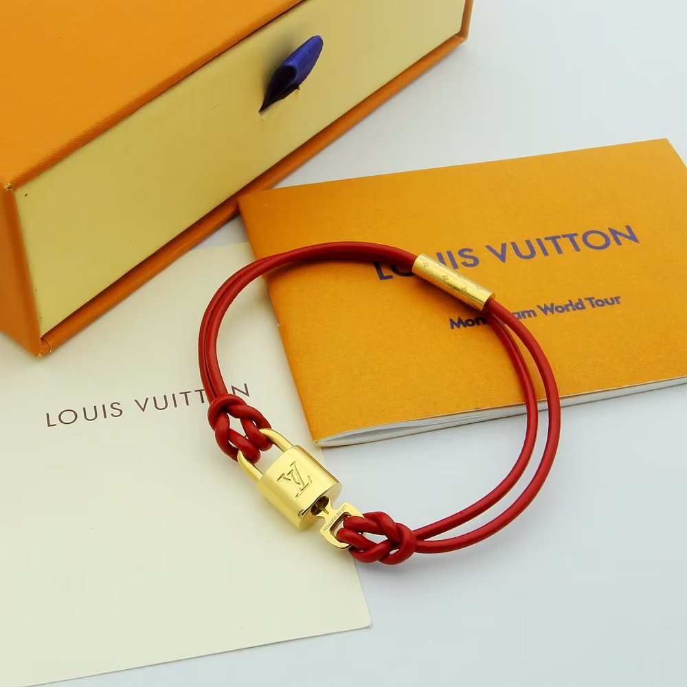 Louis Vuitton LV Padlock Bracelet  M8139E - DesignerGu