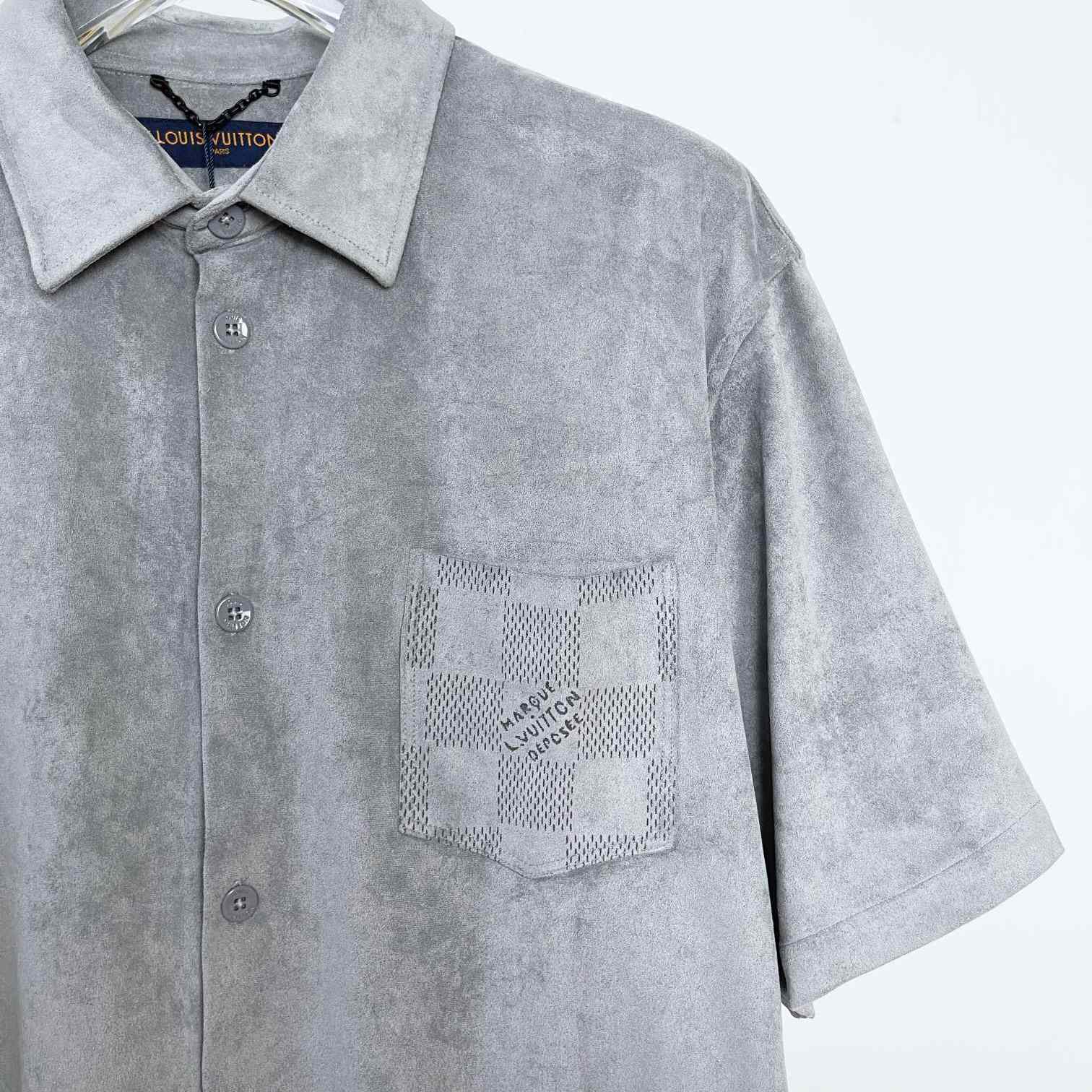 Louis Vuitton Short-Sleeved Suede Overshirt   1AFQON - DesignerGu