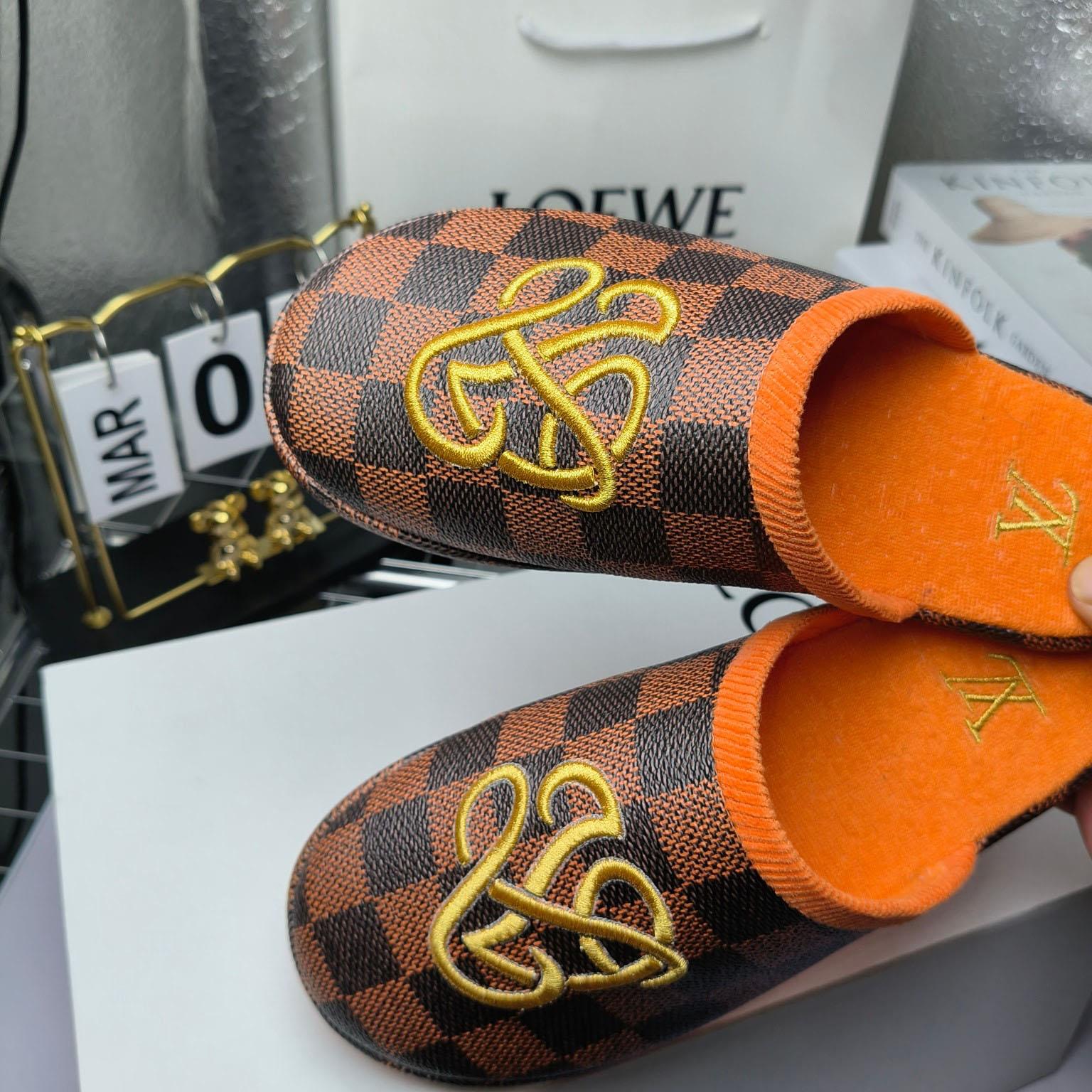 Louis Vuitton LV Palace Slipper   1ACNJB - DesignerGu