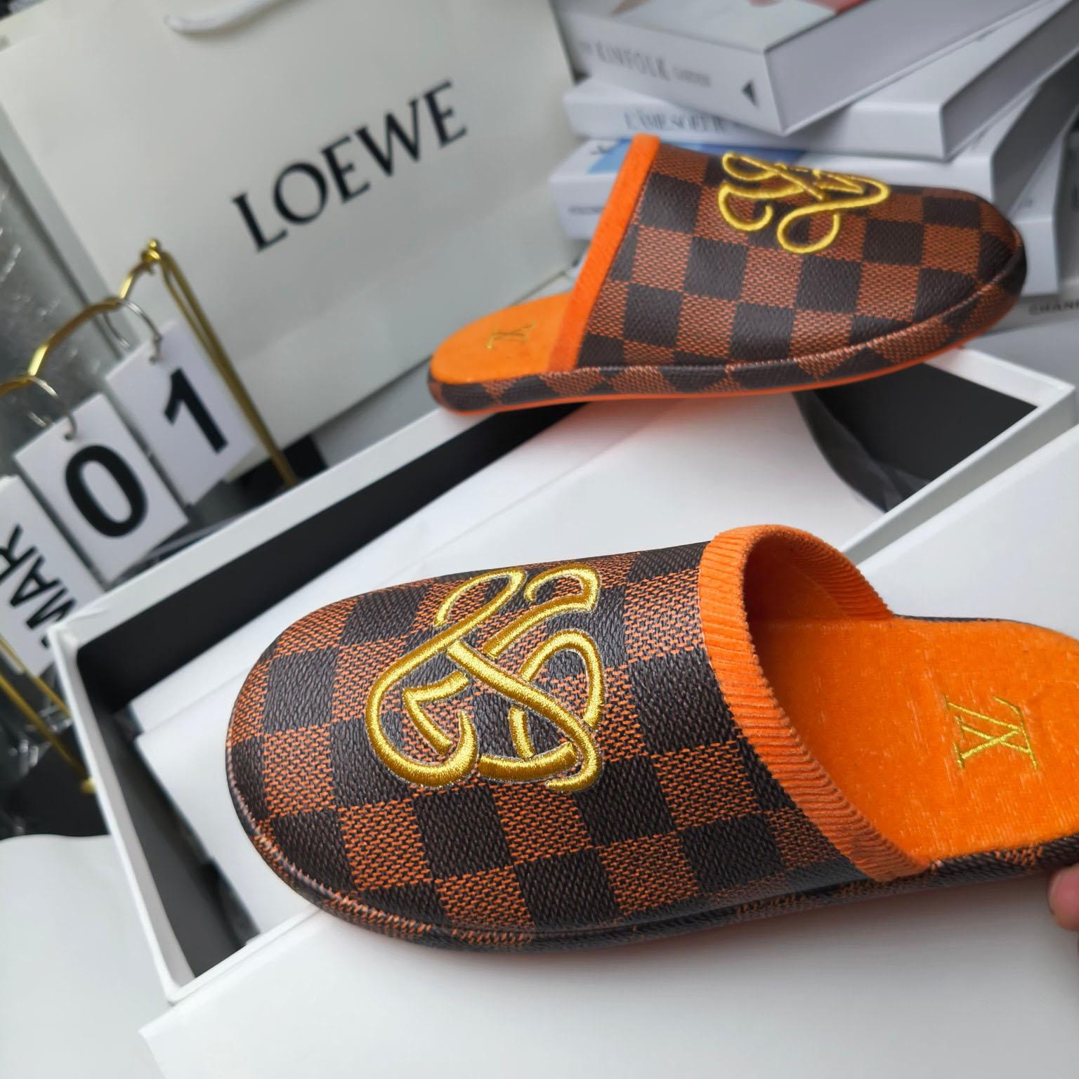 Louis Vuitton LV Palace Slipper   1ACNJB - DesignerGu