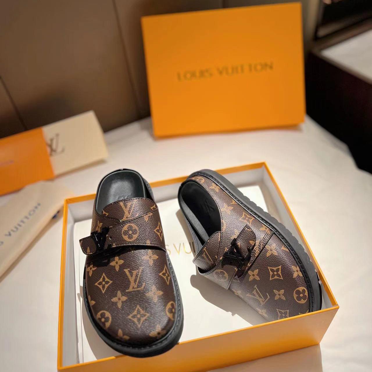 Louis Vuitton LV Easy Mule    1A8WIB - DesignerGu