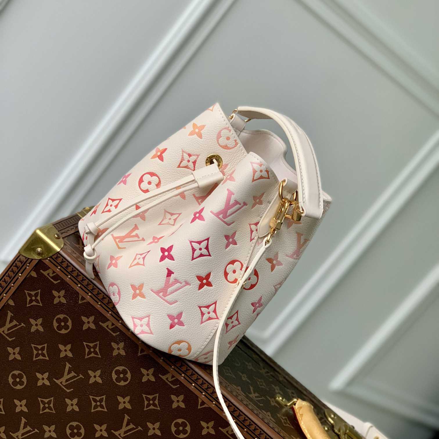 Louis Vuitton Néonoé BB   M24649 - DesignerGu