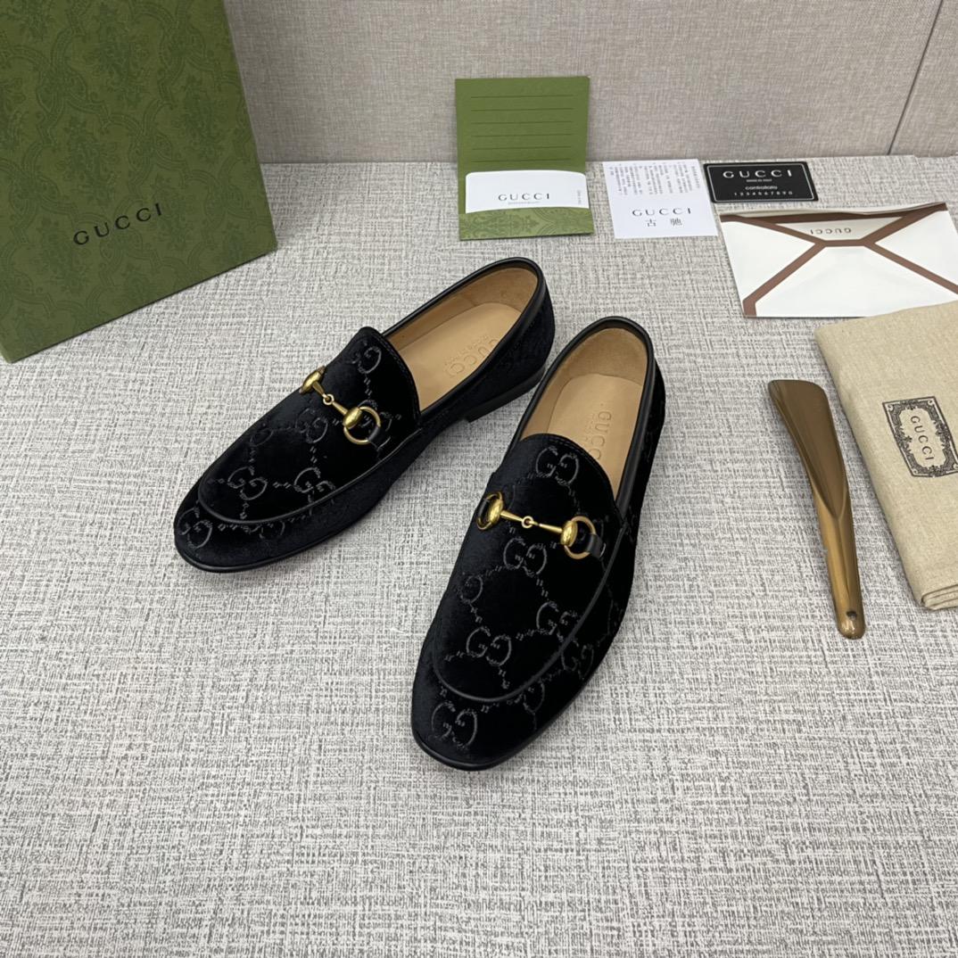 GUCCI Jordaan GG Velvet Loafer - DesignerGu