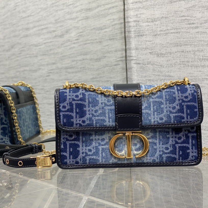 Dior 30 Montaigne East-West Bag With Chain - DesignerGu