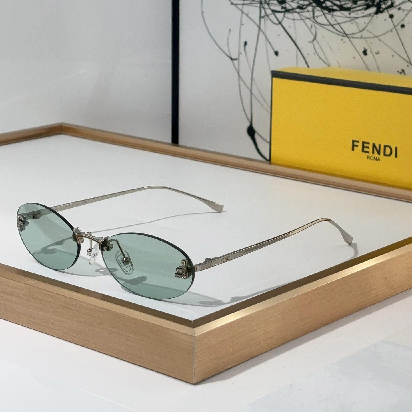 Fendi FE4075US Sunglasses - DesignerGu