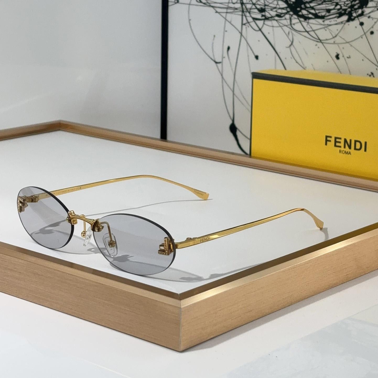 Fendi FE4075US Sunglasses - DesignerGu