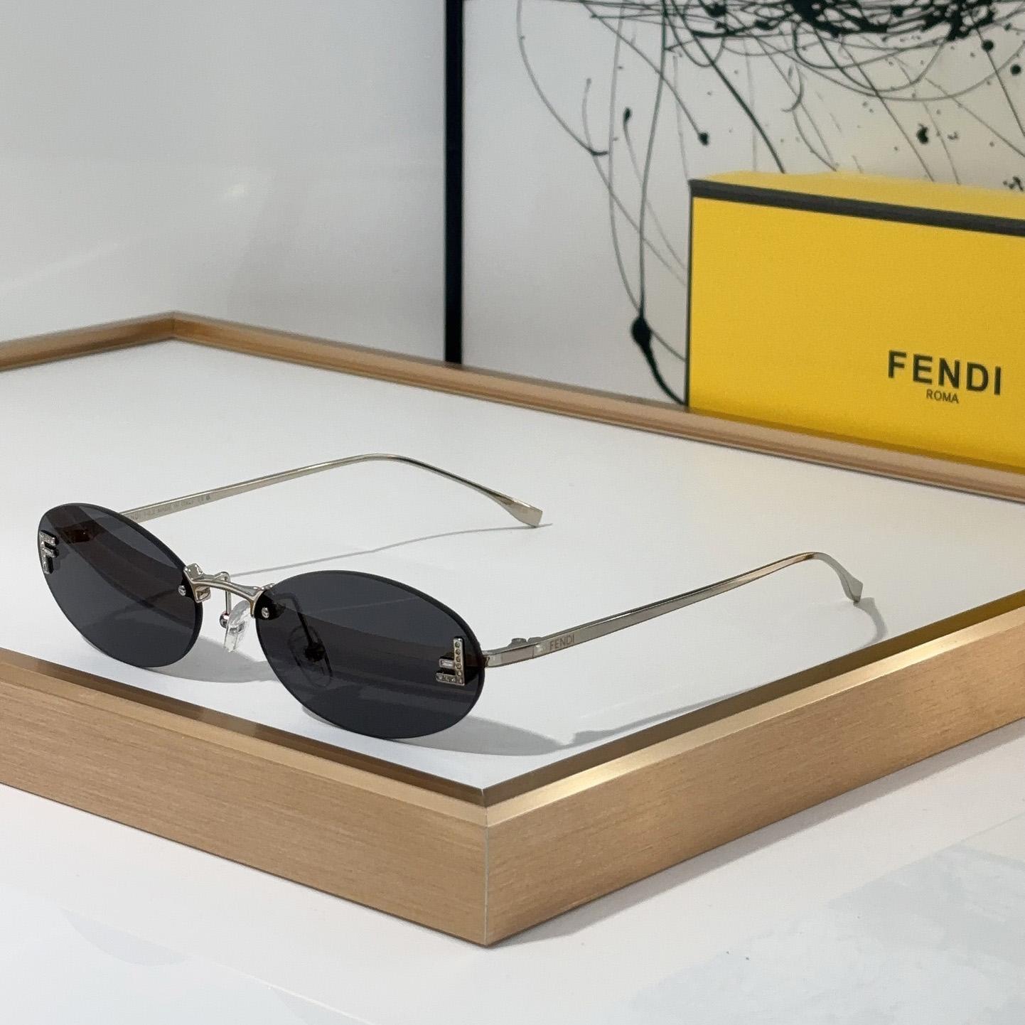 Fendi FE4075US Sunglasses - DesignerGu