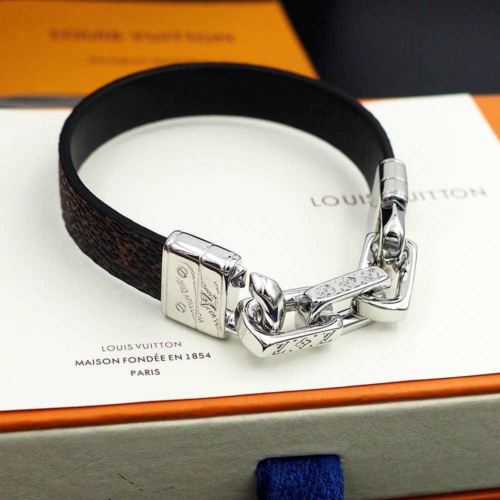 Louis Vuitton LV Links Bracelet   M8405 - DesignerGu