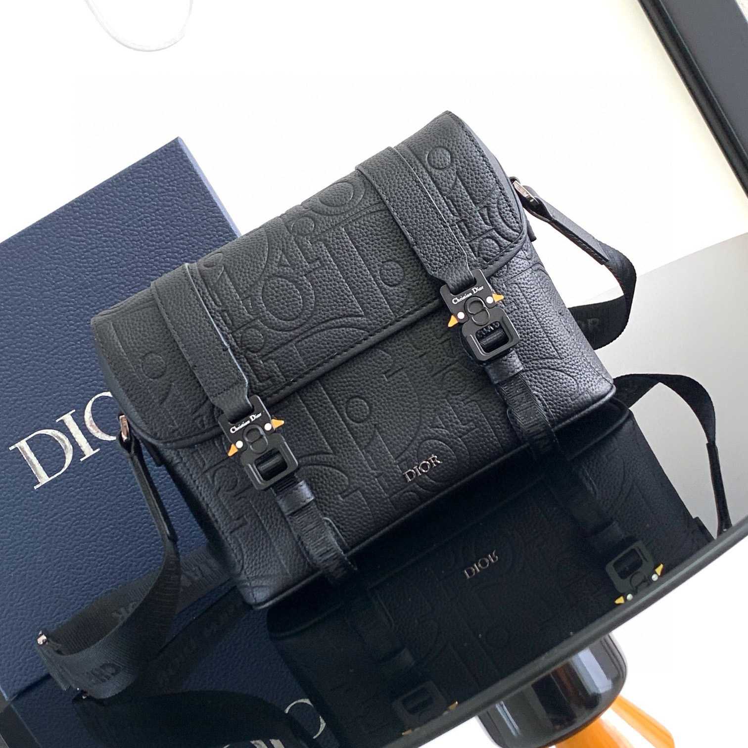 Dior Hit the Road Messenger Bag With Flap - DesignerGu