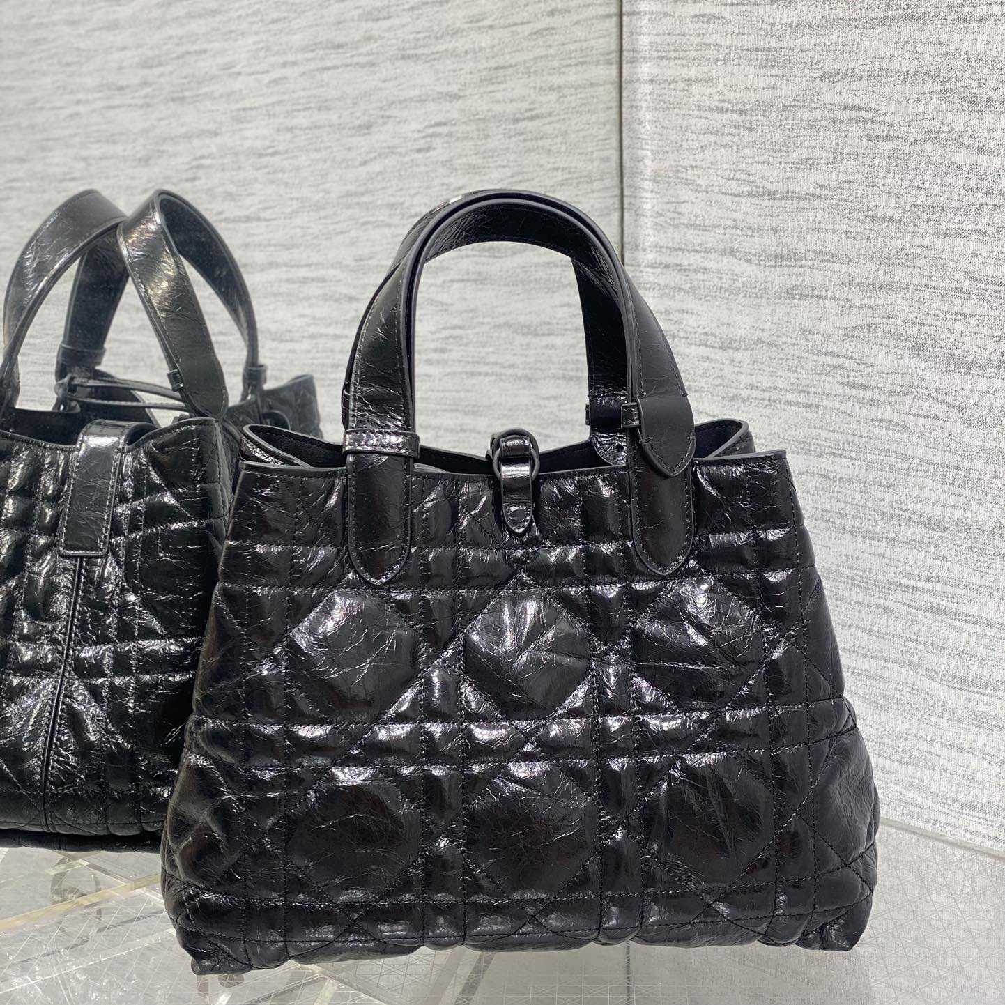 Dior Medium Dior Toujours Bag - DesignerGu