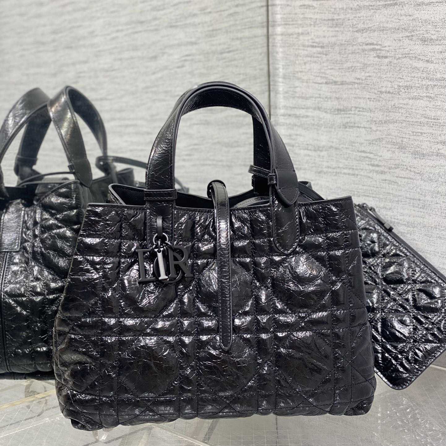 Dior Medium Dior Toujours Bag - DesignerGu