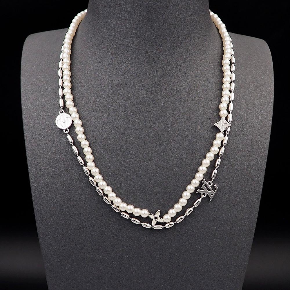 Louis Vuitton Pearls Fusion Necklace   M01781 - DesignerGu