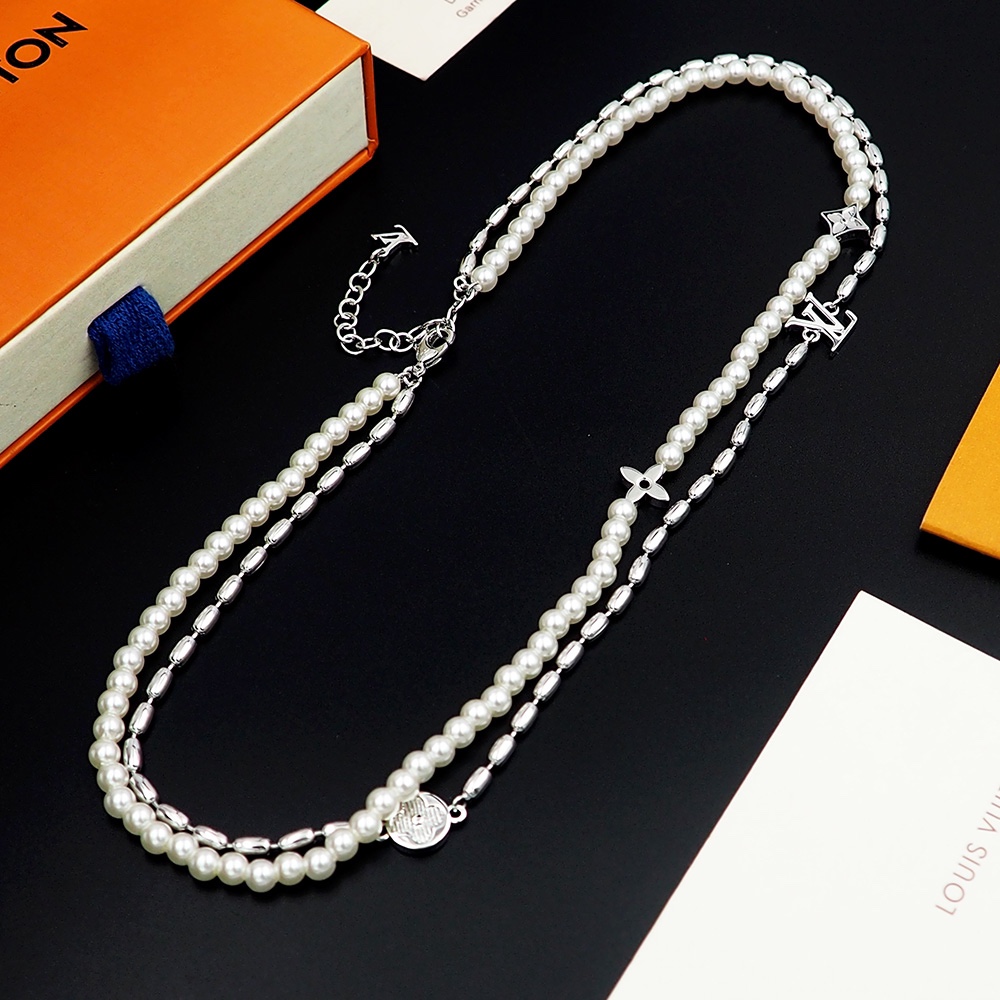 Louis Vuitton Pearls Fusion Necklace   M01781 - DesignerGu