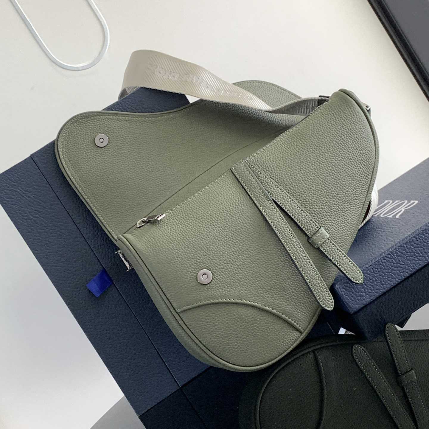 Dior Saddle Bag - DesignerGu