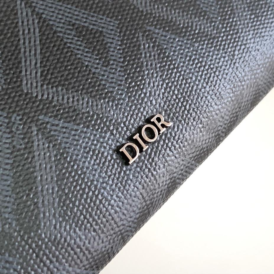 Dior A5 Triangle Pouch - DesignerGu