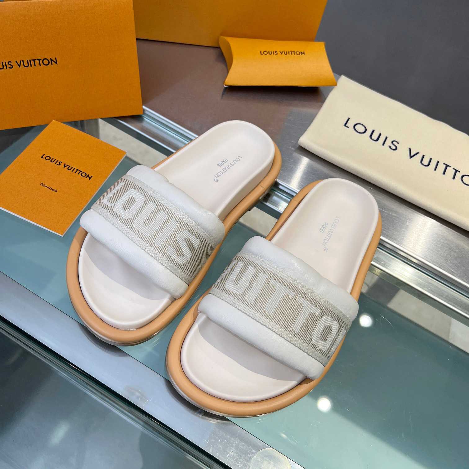 Louis Vuitton LV Bliss Comfort Mule   1ACTIR - DesignerGu