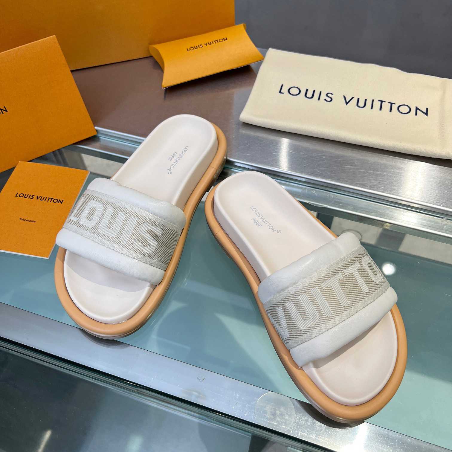 Louis Vuitton LV Bliss Comfort Mule   1ACTIR - DesignerGu