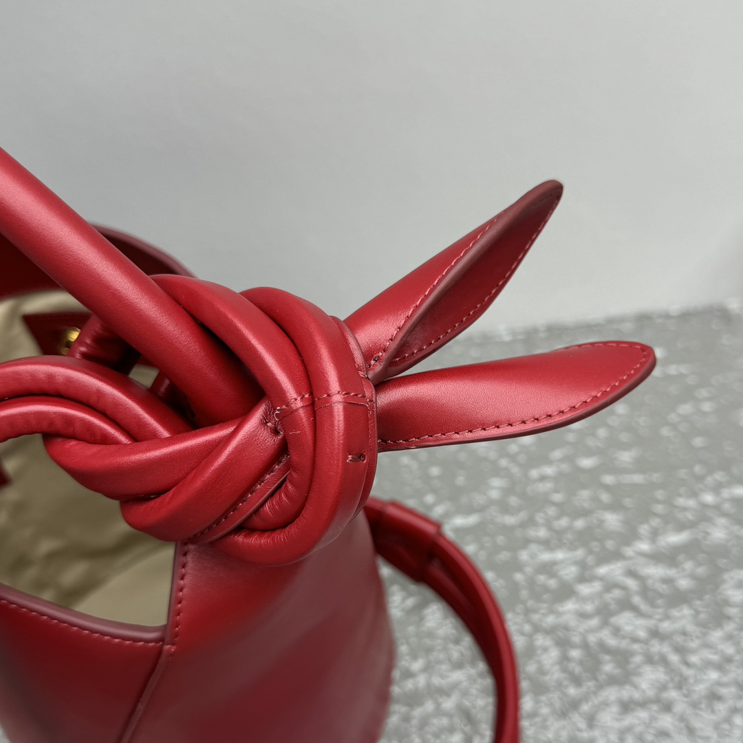 Jacquemus Le petit Tourni Mini Knotted Bucket Bag - DesignerGu