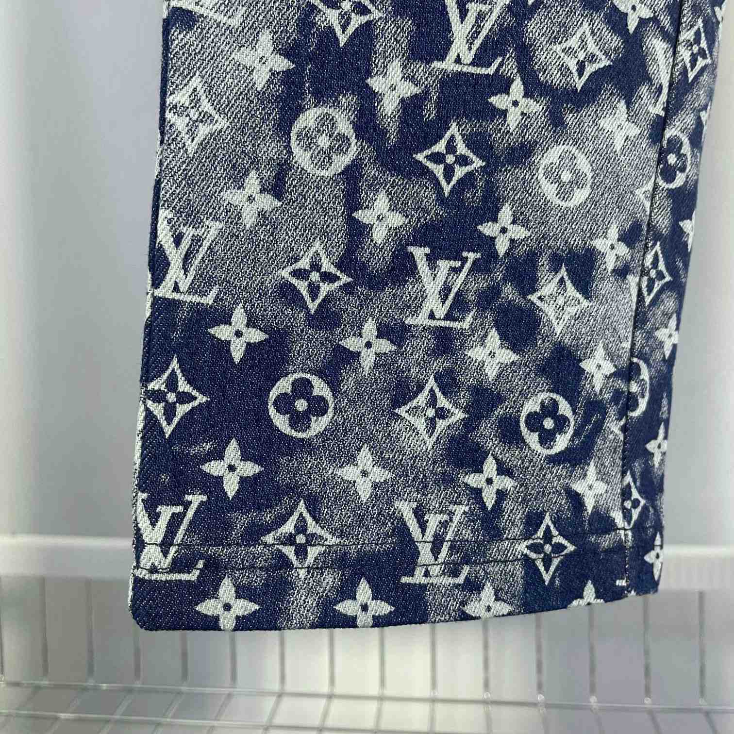 Louis Vuitton Monogram Trackpants    - DesignerGu