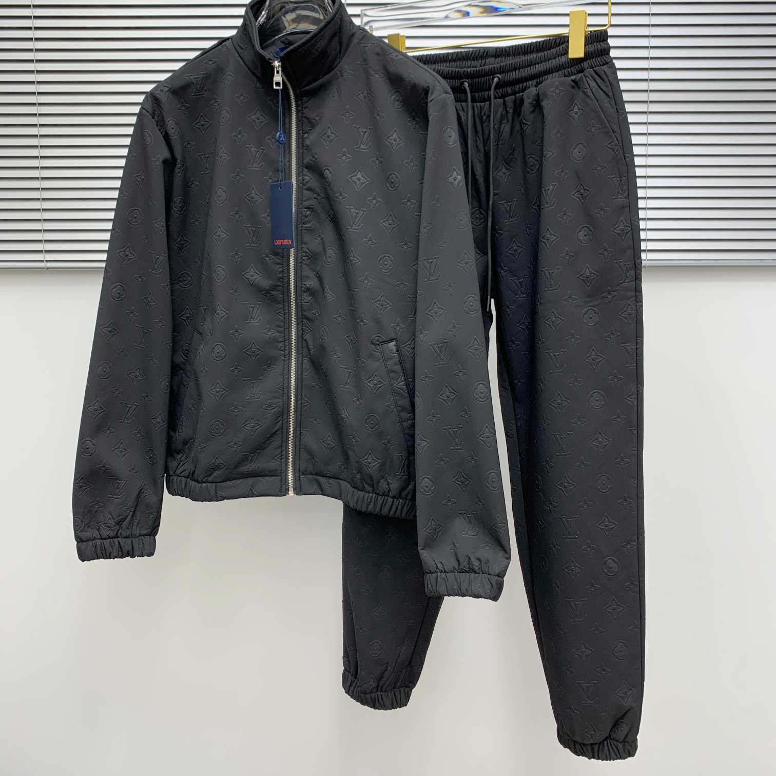 Louis Vuitton Tracksuits - DesignerGu