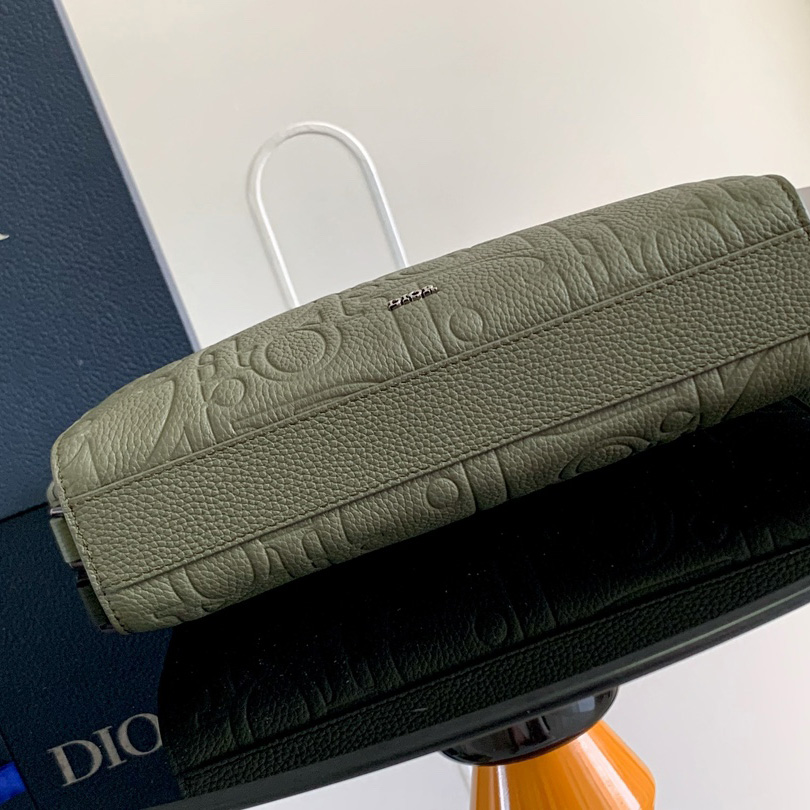 Dior A5 Triangle Pouch - DesignerGu