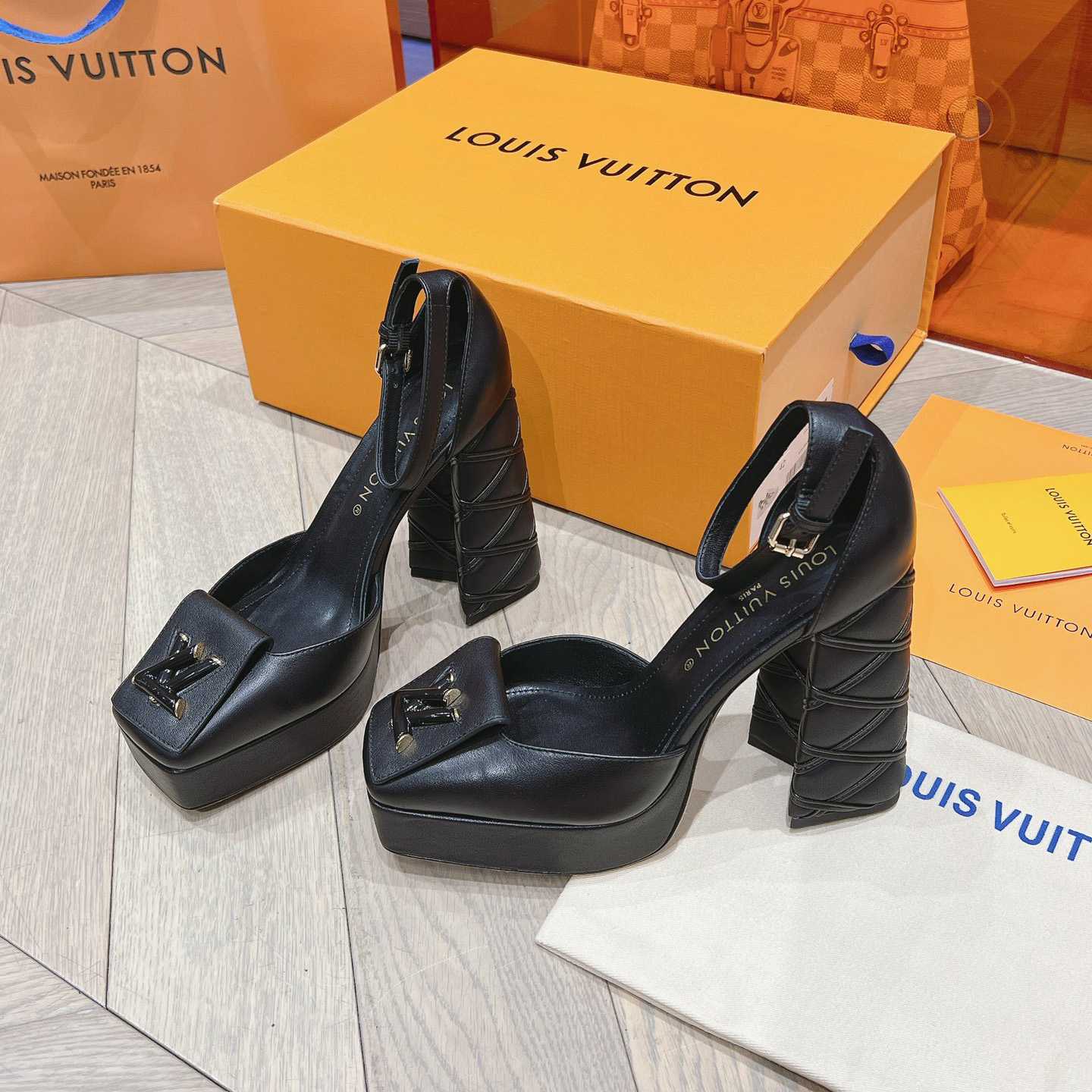 Louis Vuitton Shake Platform Pump  1ACMYU - DesignerGu