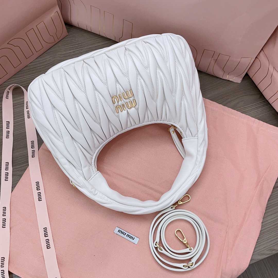 Miu Miu Wander Hobo Bag (25X18X7cm) - DesignerGu