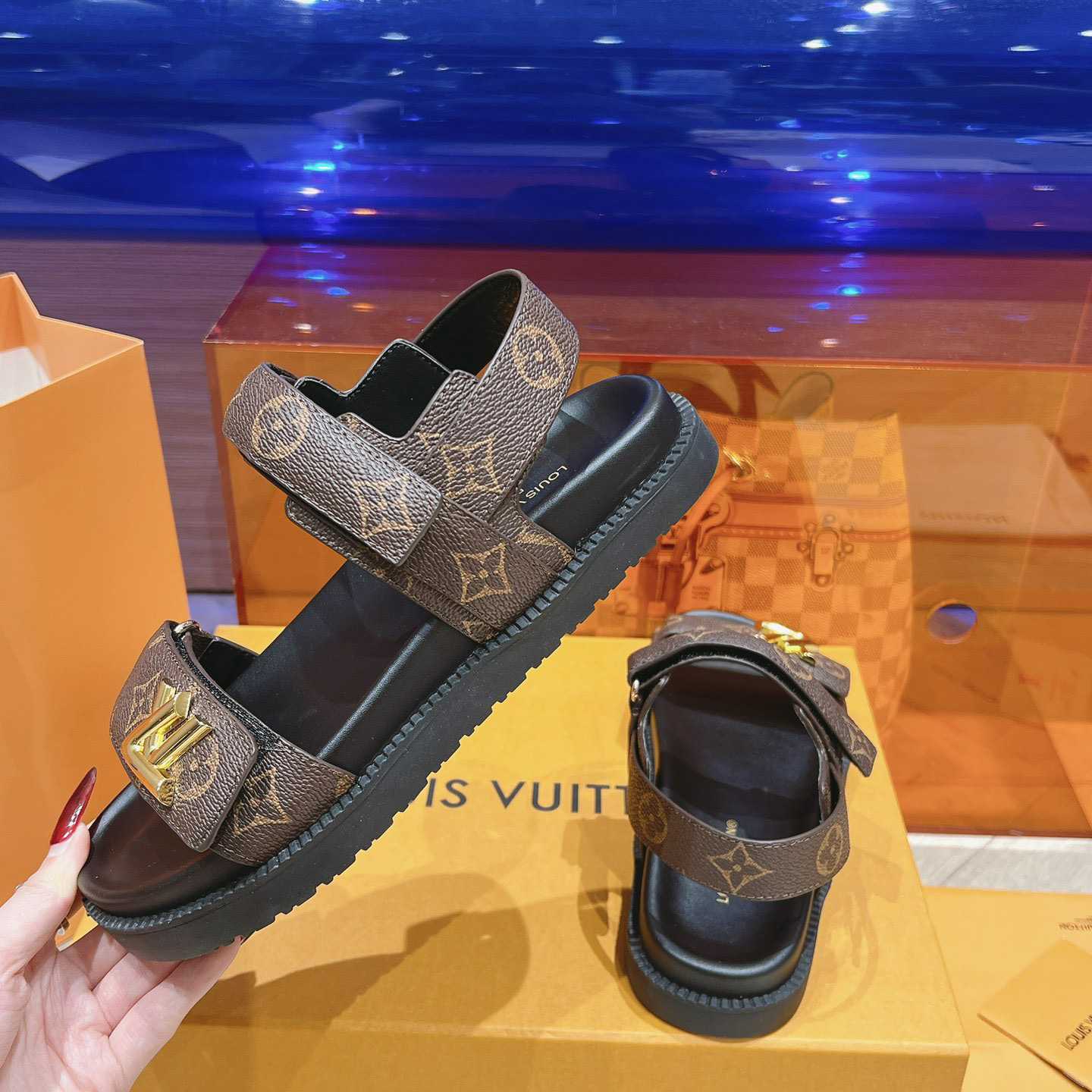 Louis Vuitton LV Sunset Flat Comfort Sandal   1ACL9C - DesignerGu