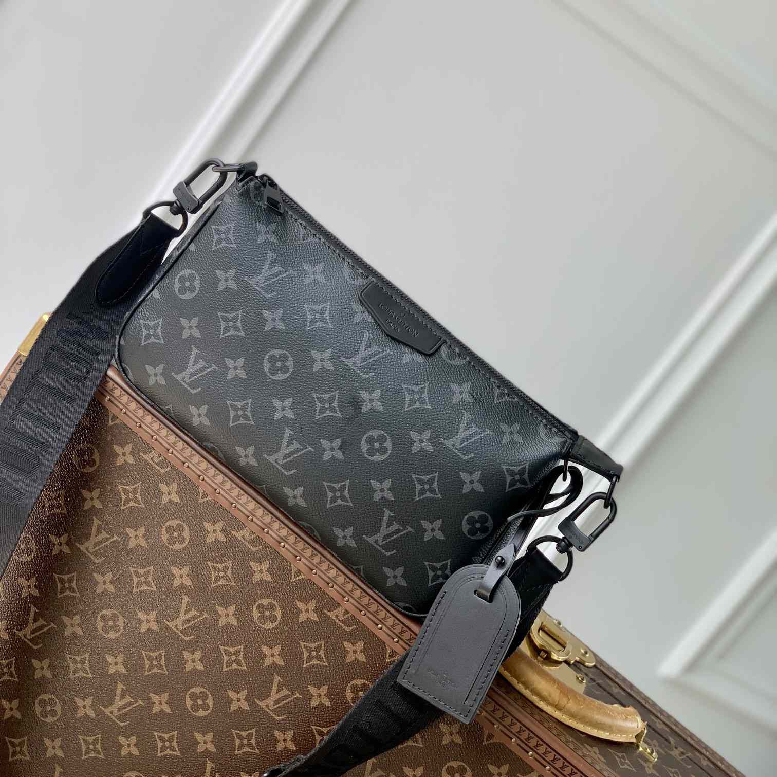 Louis Vuitton Pochette Accessoire XL   M11741 - DesignerGu