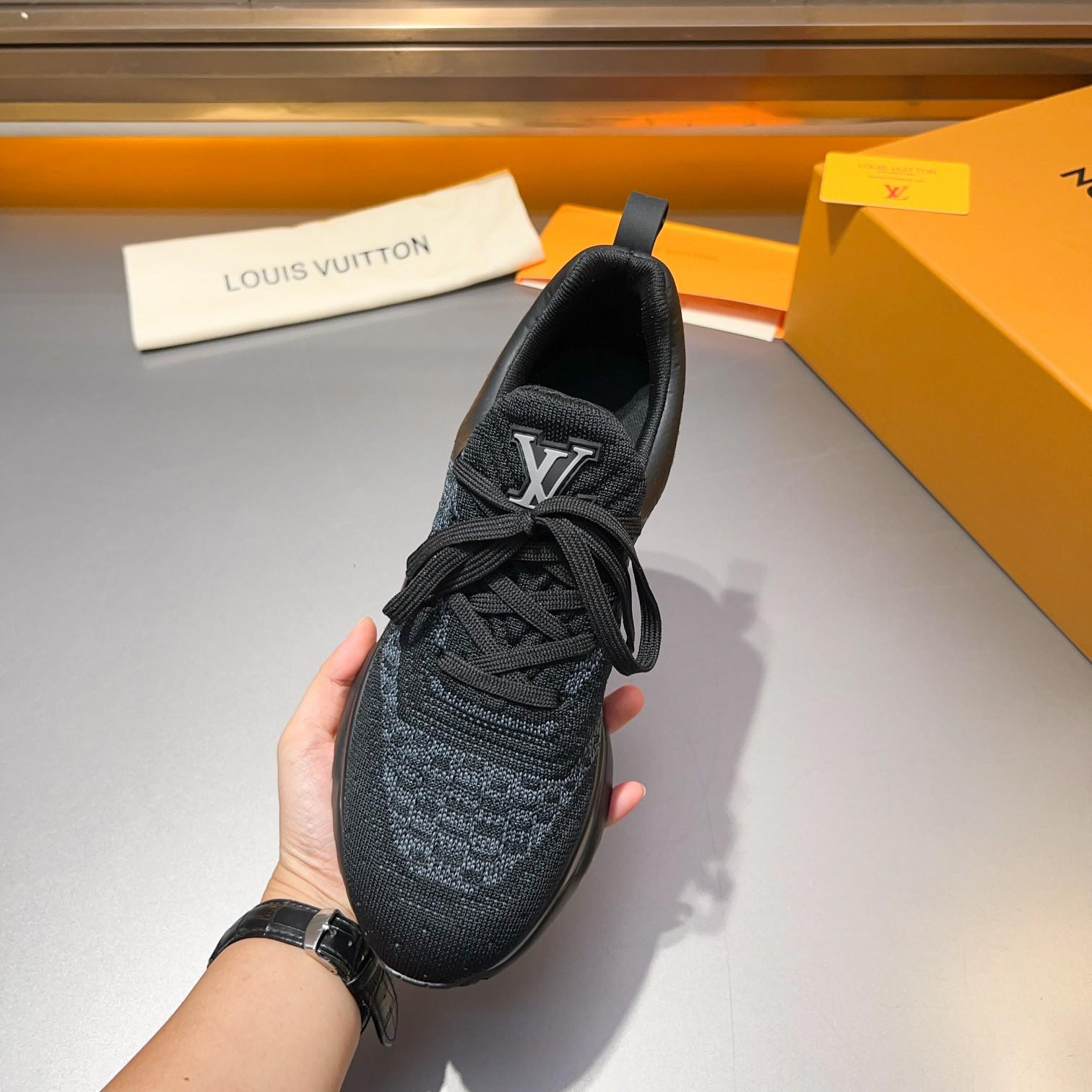 Louis Vuitton VNR Sneaker   - DesignerGu