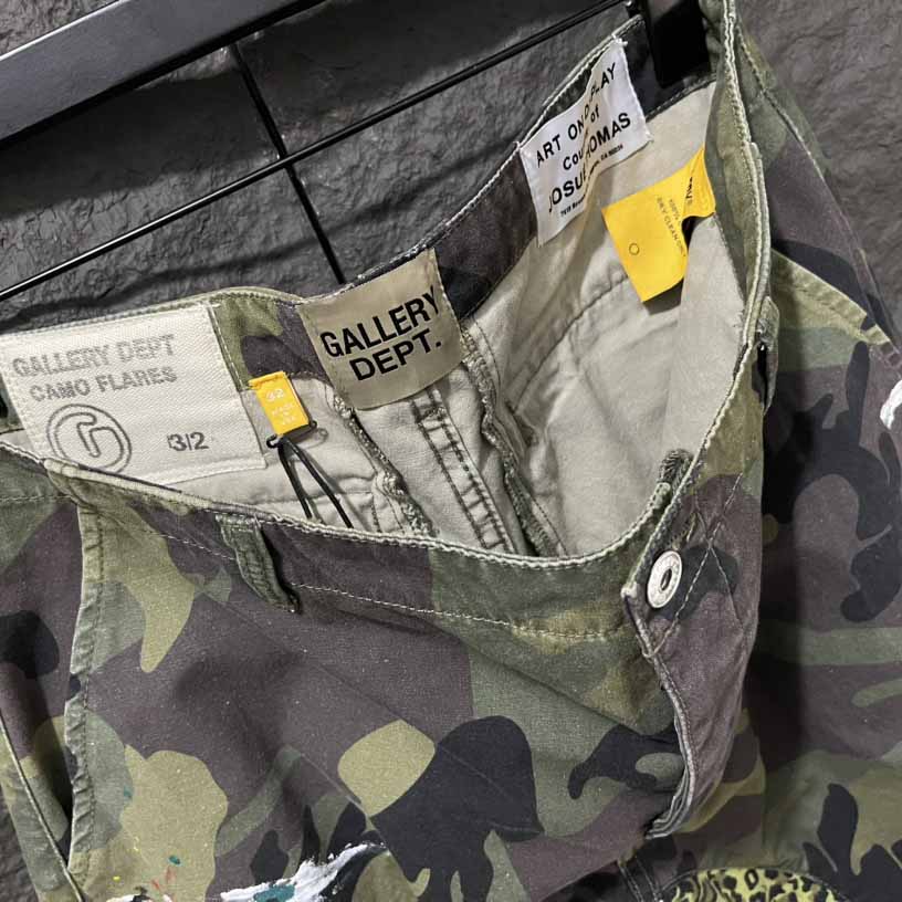 Gallery Dept. LA Camo Flare Pants - DesignerGu