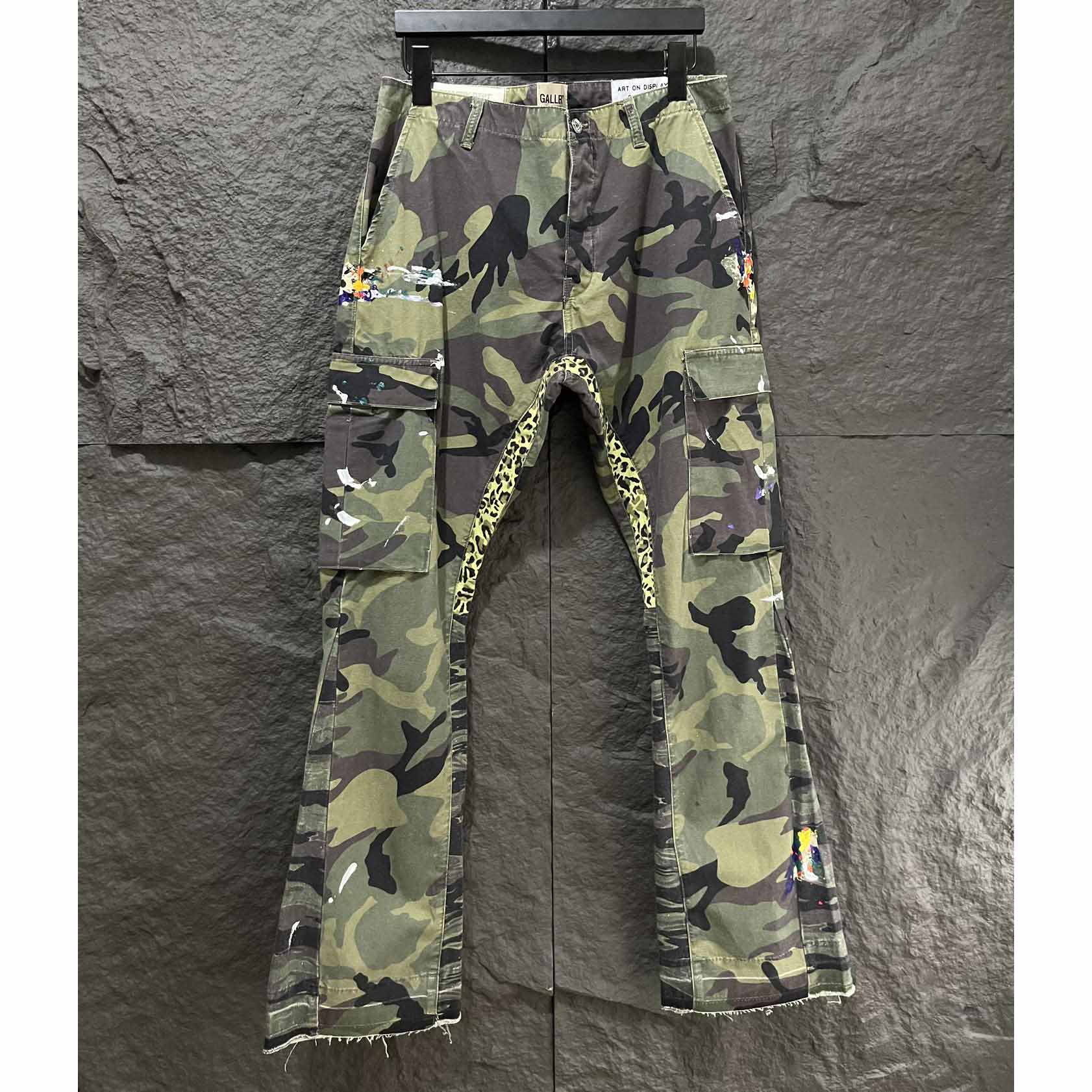 Gallery Dept. LA Camo Flare Pants - DesignerGu