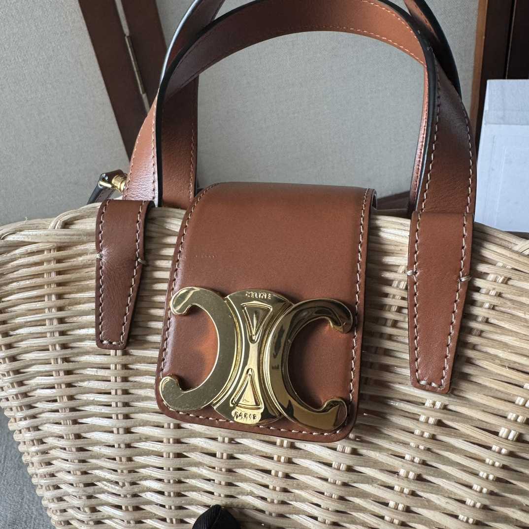 Celine Teen Couffin In Wicker And Natural Calfskin - DesignerGu