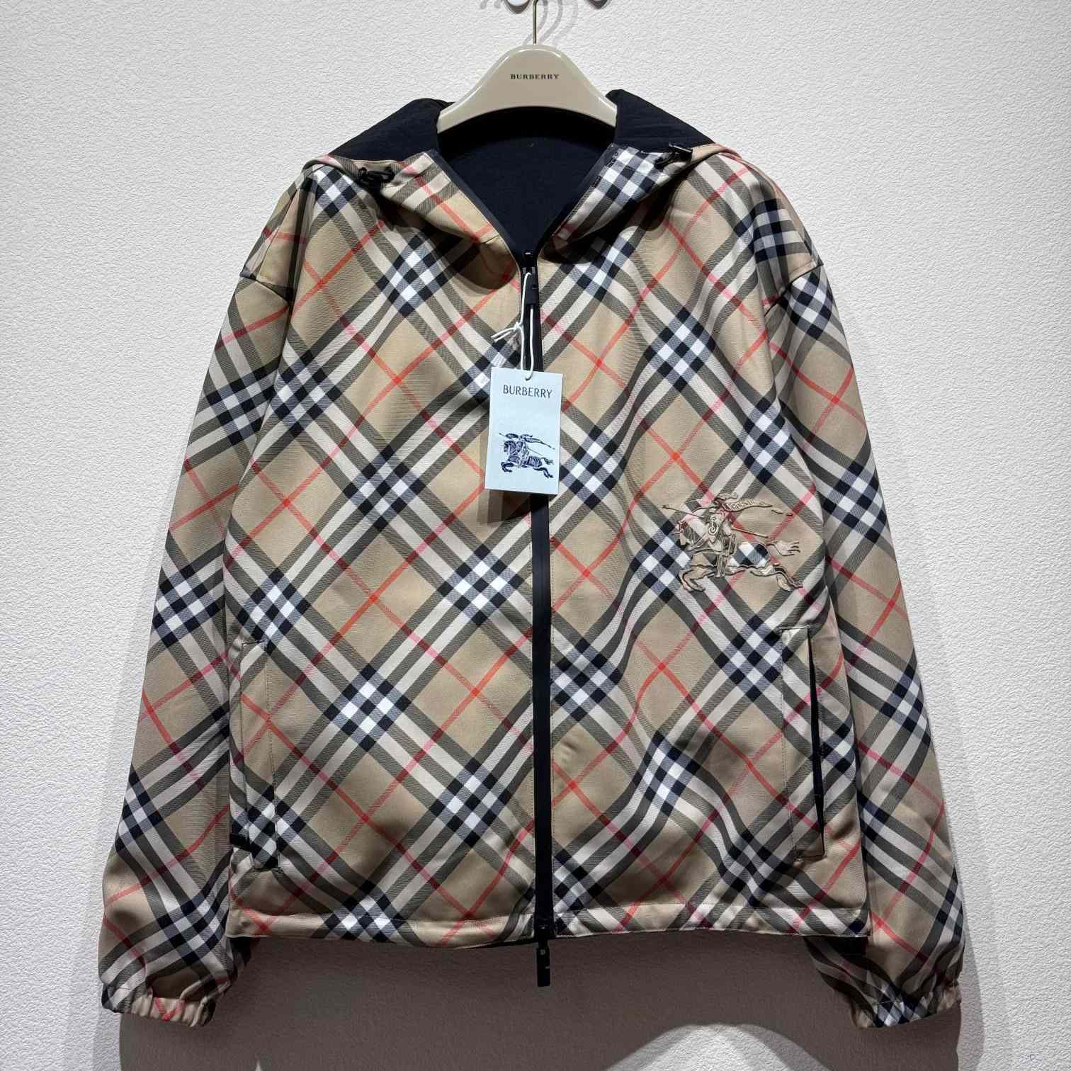 Burberry Cropped Reversible Check Jacket - DesignerGu