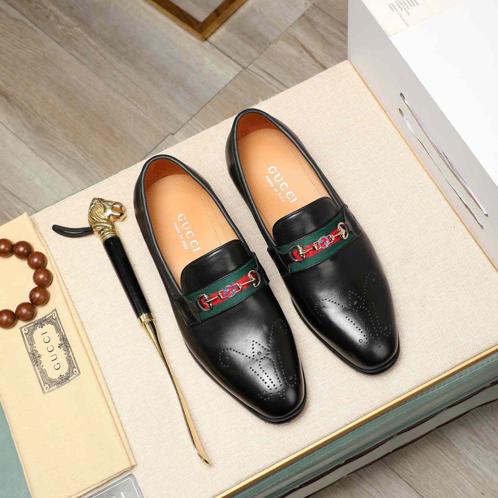 Gucci Loafers - DesignerGu