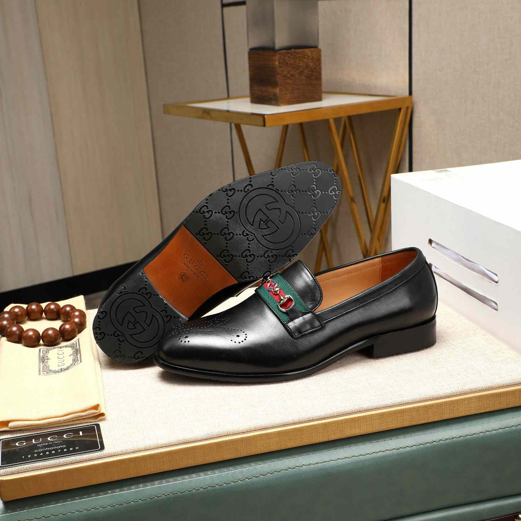 Gucci Loafers - DesignerGu