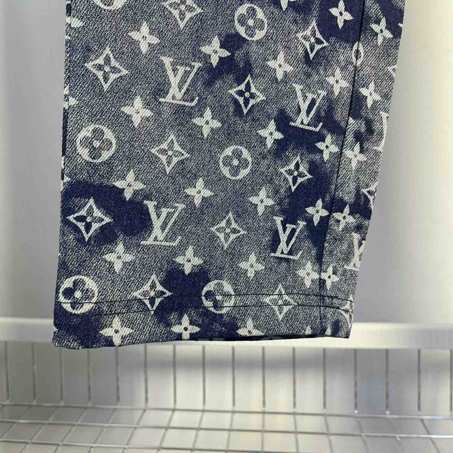 Louis Vuitton Monogram Trackpants    - DesignerGu