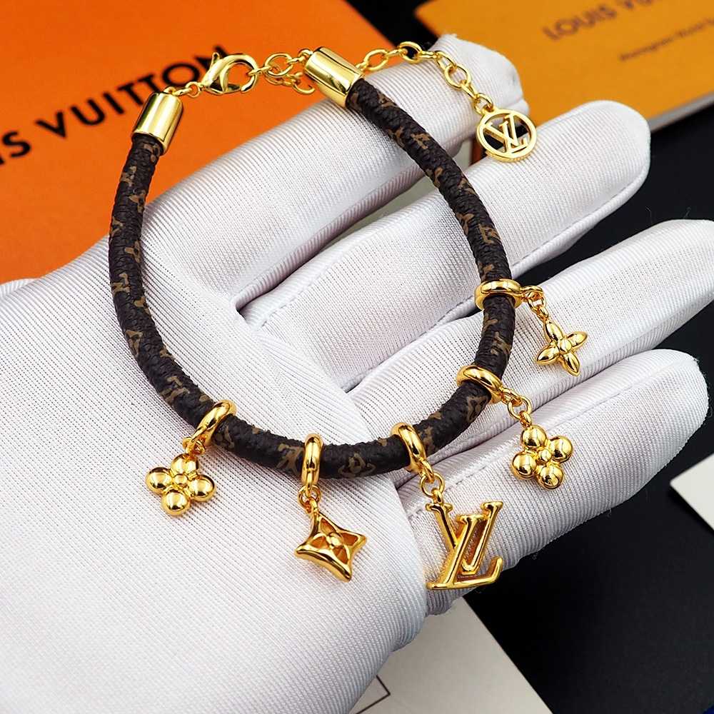 Louis Vuitton LV Blooming Bracelet   M8433Z - DesignerGu