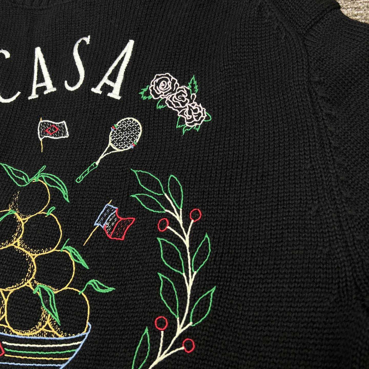 Casablanca Logo-embroidered V-neck Cardigan   D0026 - DesignerGu