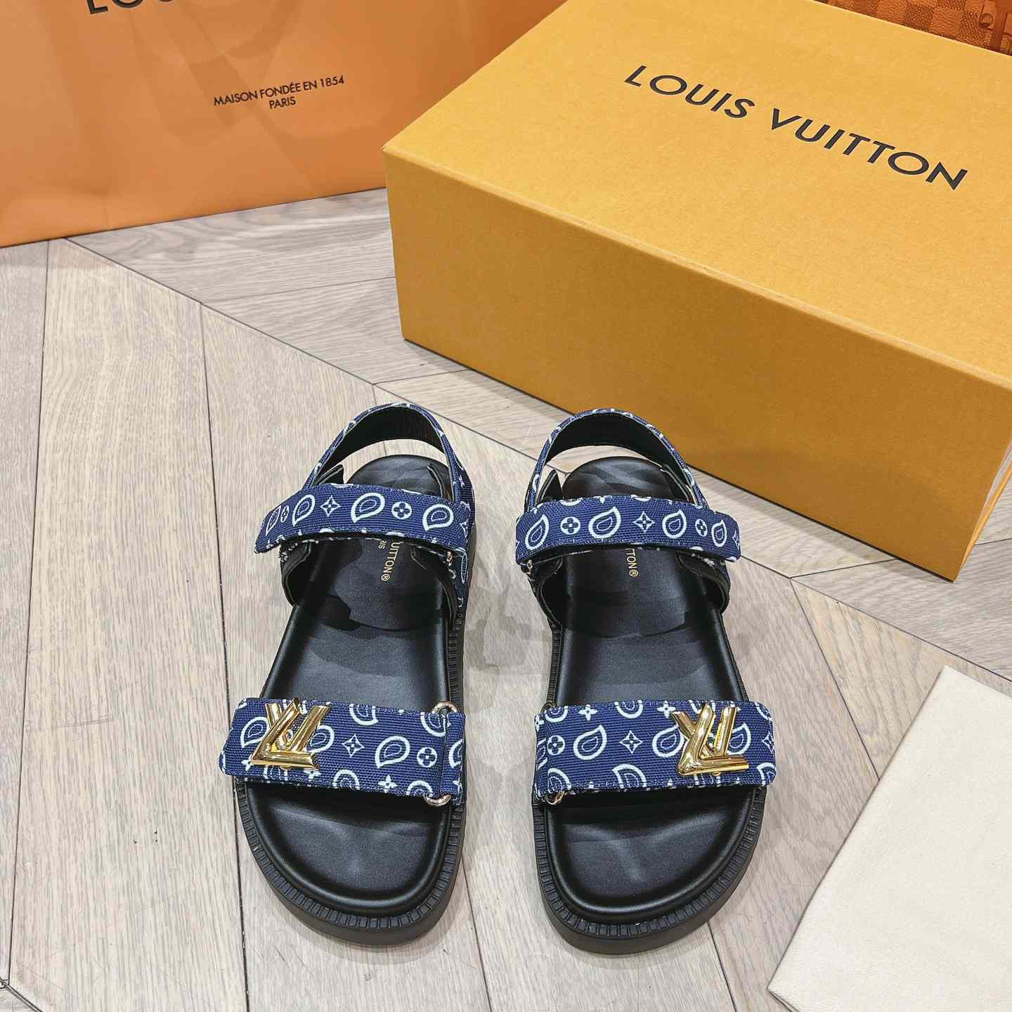 Louis Vuitton LV Sunset Flat Comfort Sandal   1ACTWB - DesignerGu