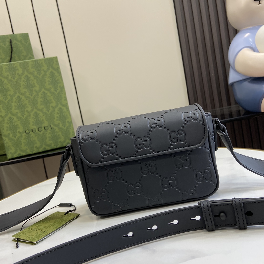 Gucci GG Rubber-effect Super Mini Bag - DesignerGu