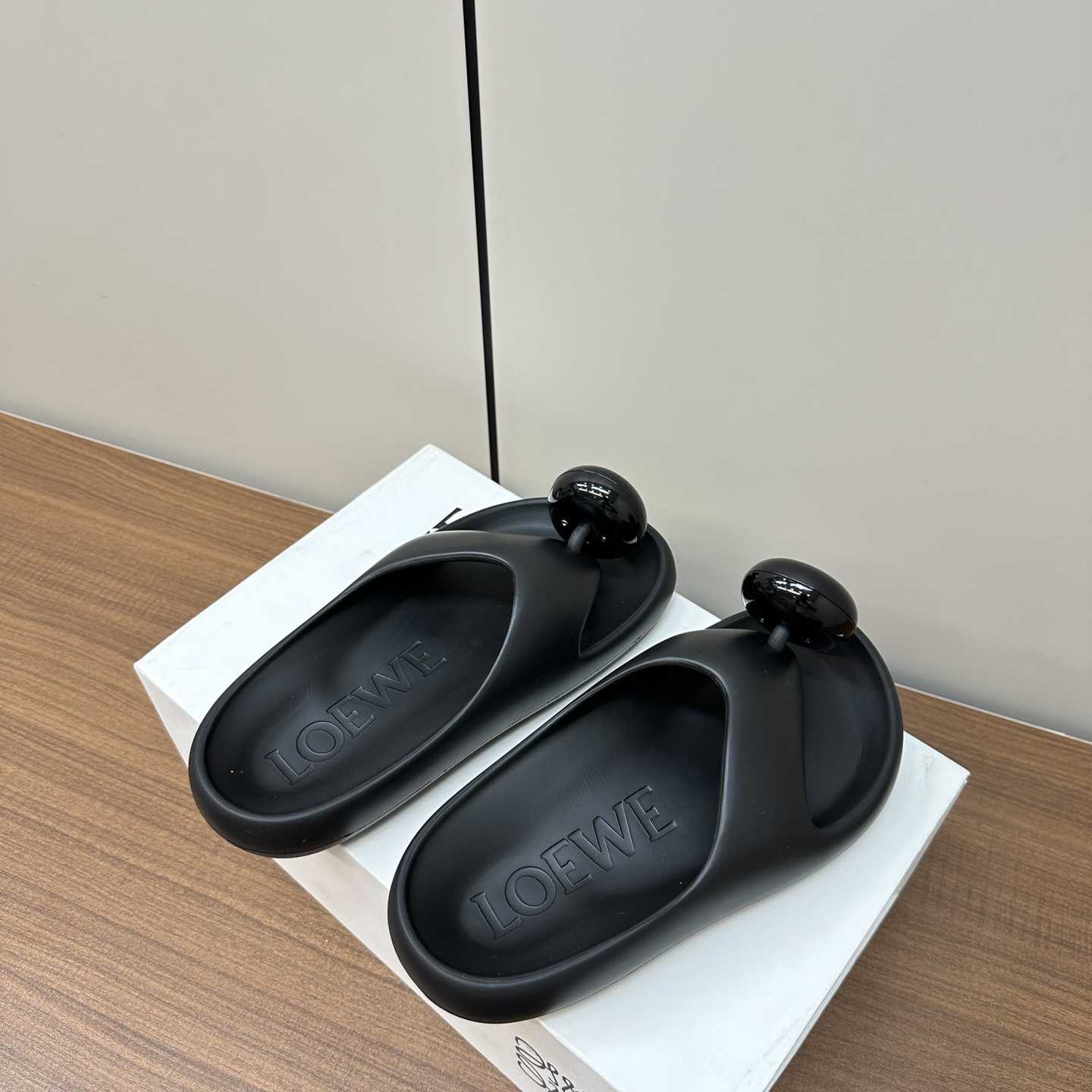 Loewe Paula's Ibiza Bubble Rubber Thong Sandals - DesignerGu