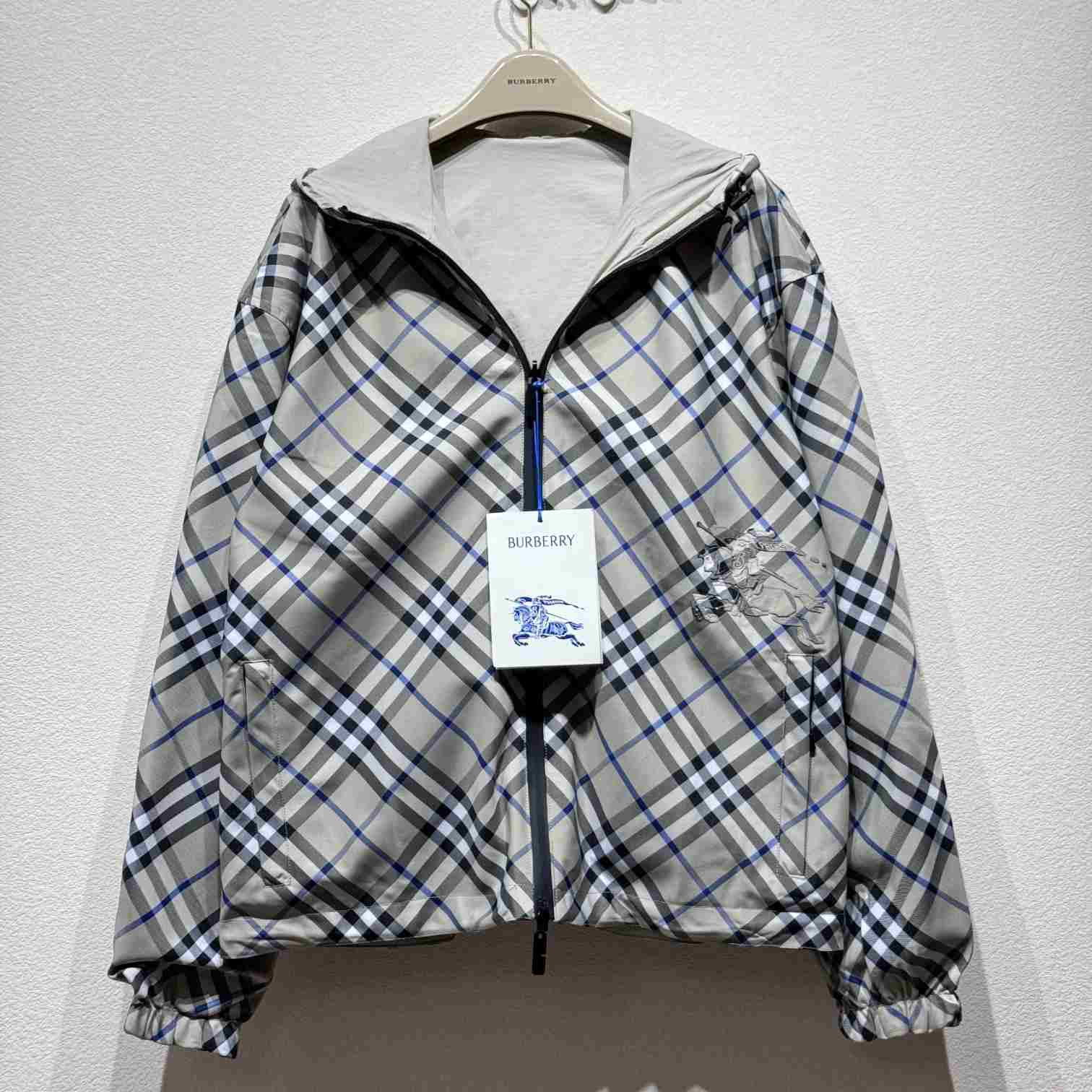 Burberry Cropped Reversible Check Jacket - DesignerGu